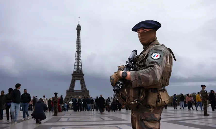 France : Attaque à Paris et motion de censure : coïncidence ou stratégie de diversion ?