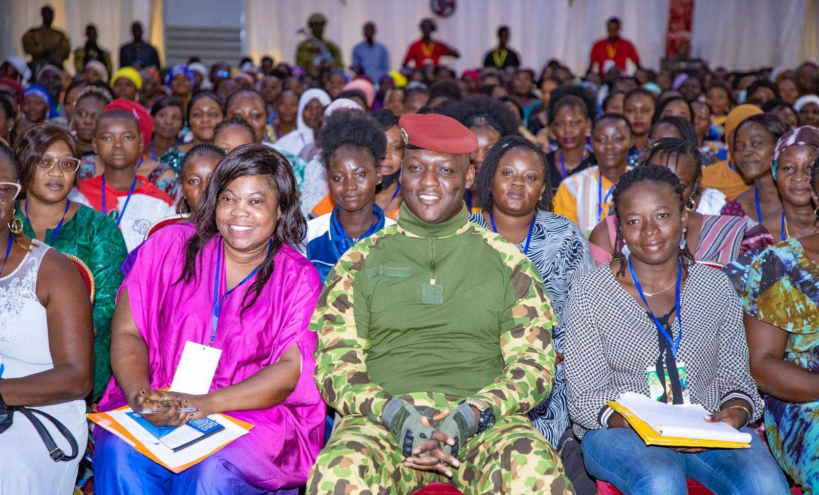 Burkina Faso : Soutien du Président Ibrahim Traoré aux familles des forces combattantes tombées au front