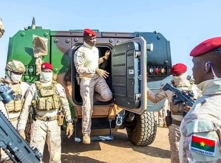 Burkina Faso : Sous l’impulsion du Capitaine Ibrahim Traoré, l’armée se dote d’équipements militaires de pointe venus de Chine