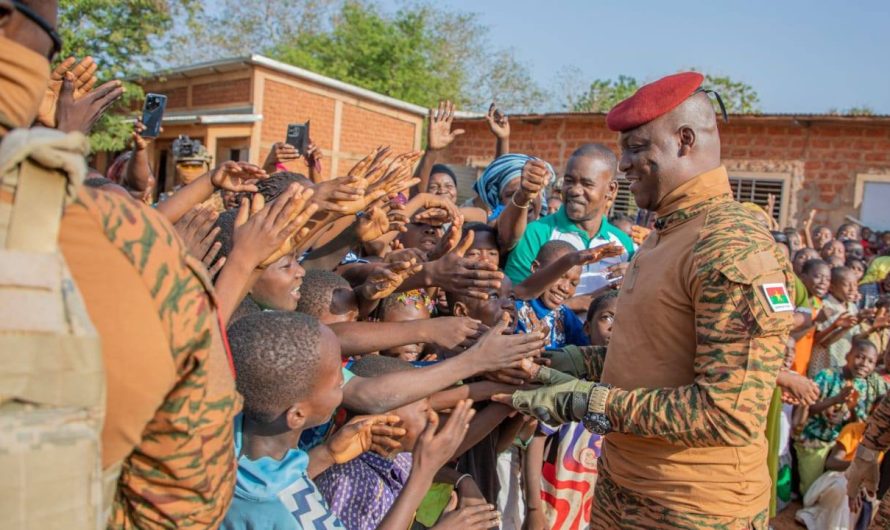 Burkina Faso : Le Capitaine Ibrahim Traoré fait de l&rsquo;éducation le socle de la refondation nationale