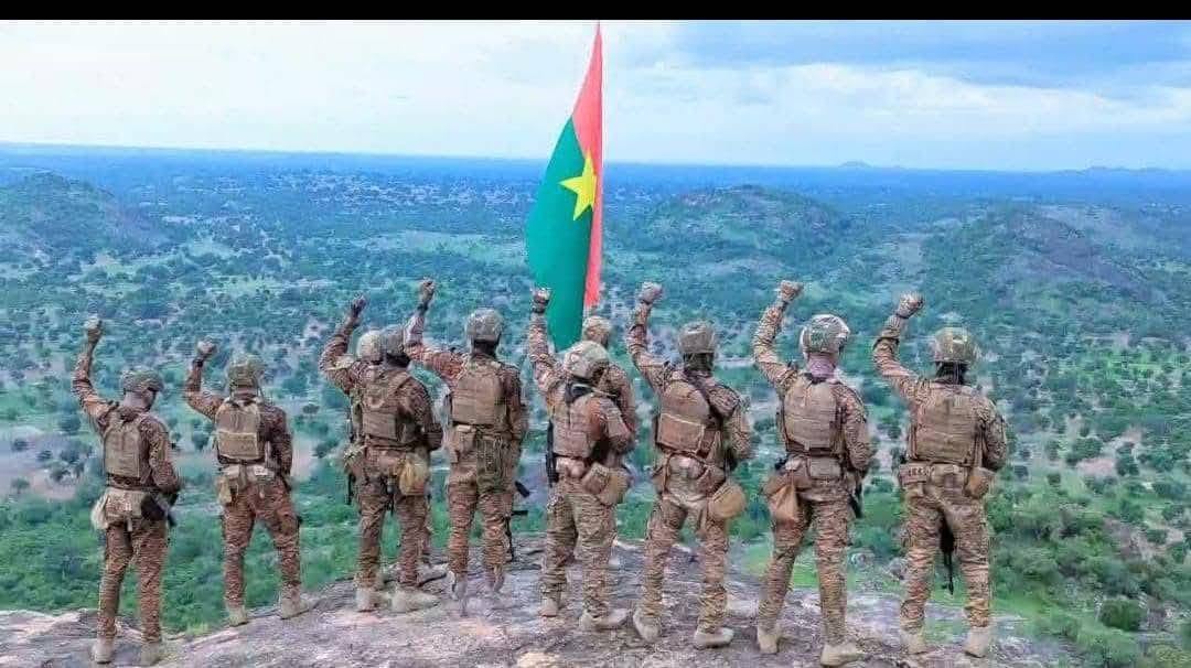 Burkina Faso : L&rsquo;État adopte les enfants de ses héros tombés au combat